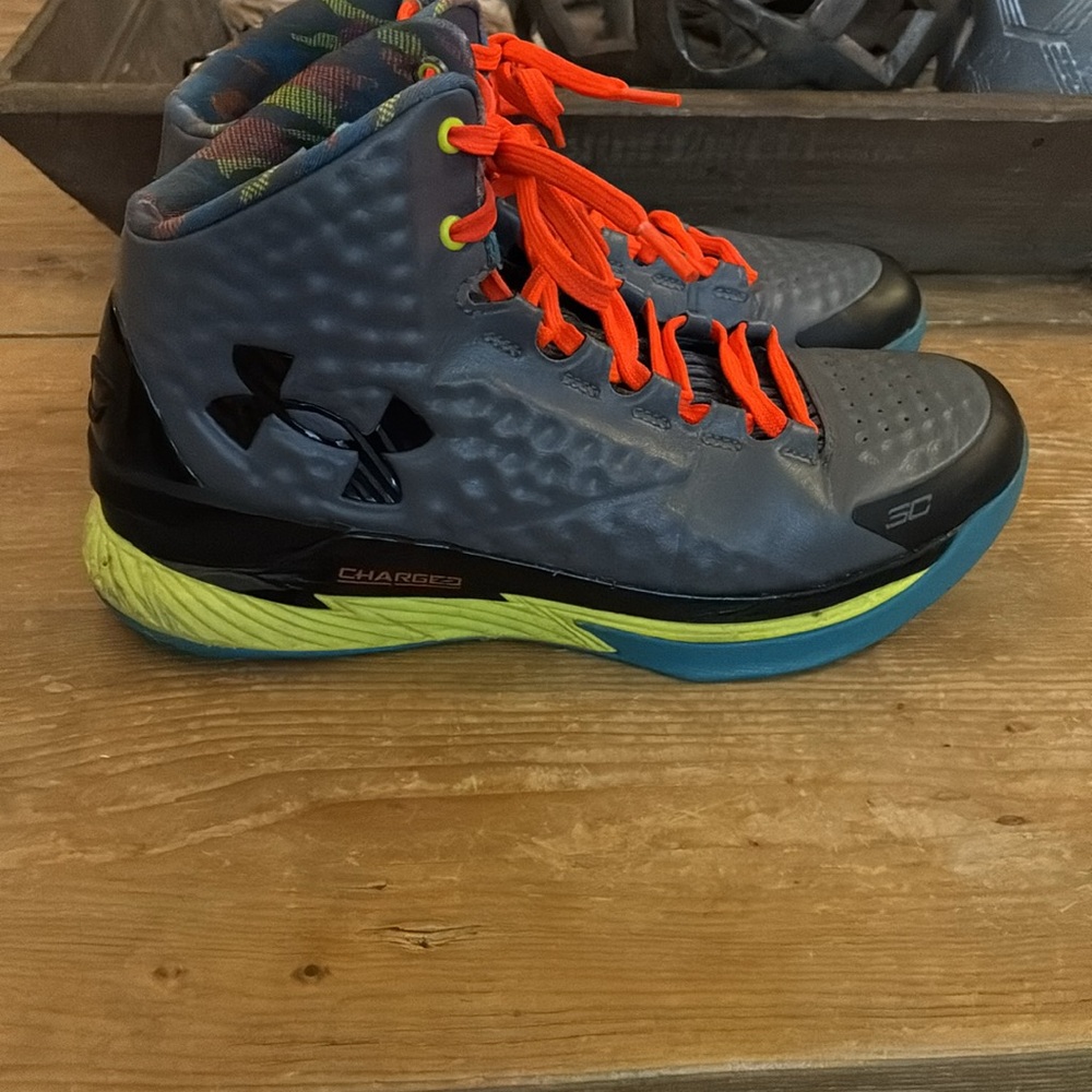 Under Armour Kids Shoes - Gray and Orange